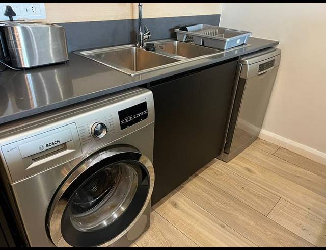 2 BEDROOM PROPERTY TO RENT IN MIDFIELD ESTATE